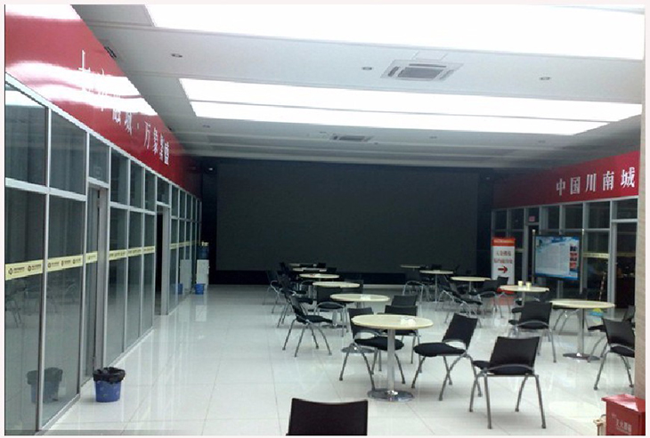 四川泸州商贸城p4全彩led显示屏