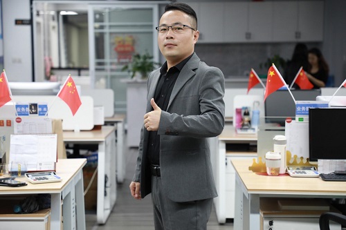 业务四部郝亮