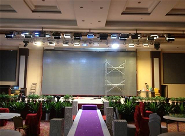 广西南宁某酒店宴会厅P4led显示屏